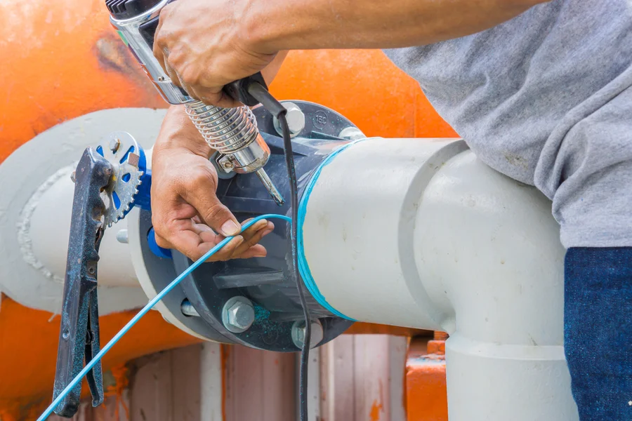 Signs Your Pool Needs Immediate Repair Attention in Kissimmee FL