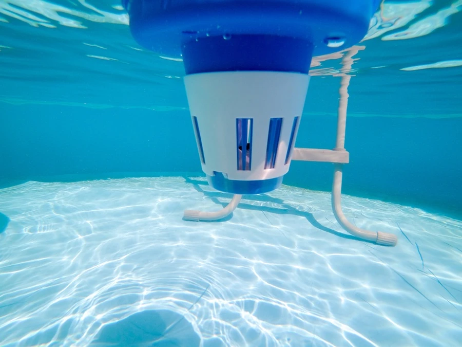 The Role Of Pool Cleaning In Preventing Algae Growth in Kissimmee FL